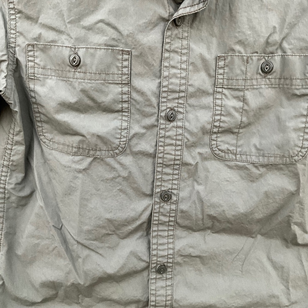 Short sleeve button down! - Picture 5 of 7